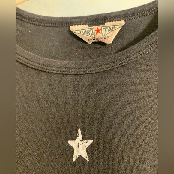 Hard Tail  Forever black long sleeve top w/ white design . - Picture 3 of 8